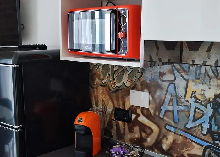 Hollywood * 卡波利韦里