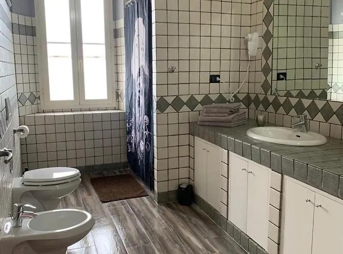 Hollywood Capoliveri (Isola d'Elba)